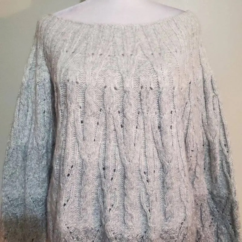 WHBM OMBRÉ cable knitted chunky gray sweater size Medium - Picture 5 of 10